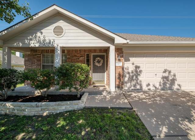 Property at 1303 Ridgewood Dr, Leander, TX 78641, 3 beds, 2 baths
