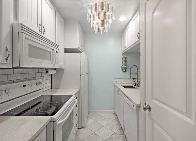 Property at 2450 Ashdale Dr Unit D-206, Austin, TX 78757, 1 bed, 1 bath