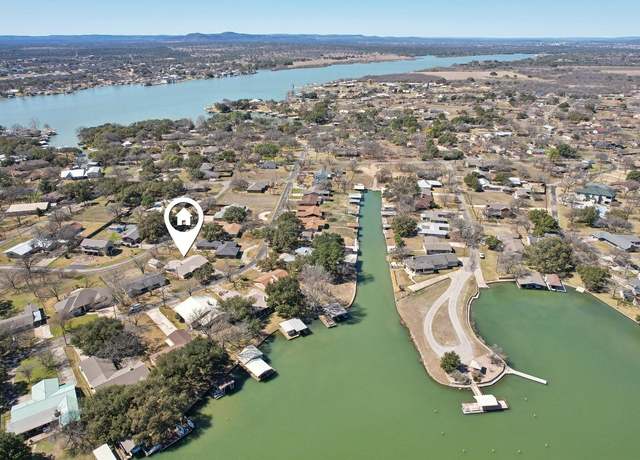 Property at 201 Flamingo Cir, Marble Falls, TX 78654, 3 beds, 2 baths