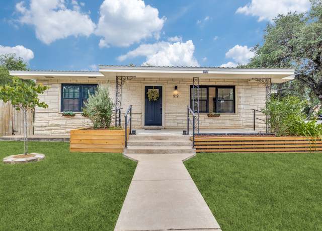 Property at 919 Main St St, Blanco, TX 78606, 4 beds, 2 baths