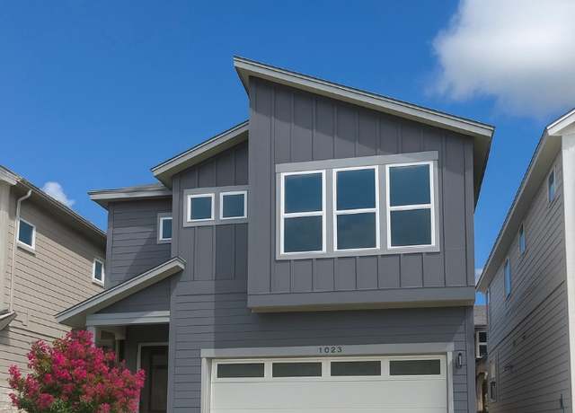 Property at 1022 Lucinda Williams Dr, Austin, TX 78744, 3 beds, 2.5 baths