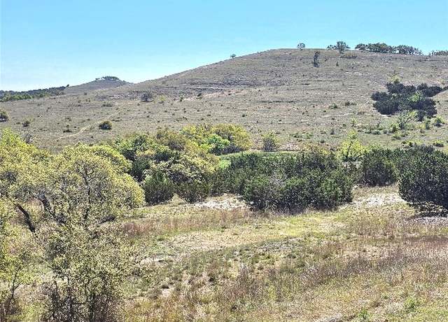 Property at 292 N Scenic Hills Ct, Blanco, TX 78606