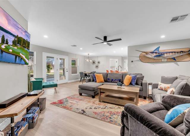 Property at 282 Skyview Dr, Kingsland, TX 78639, 3 beds, 2 baths