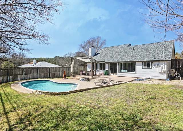 Property at 11501 Oak Knoll Dr, Austin, TX 78759, 3 beds, 2.5 baths