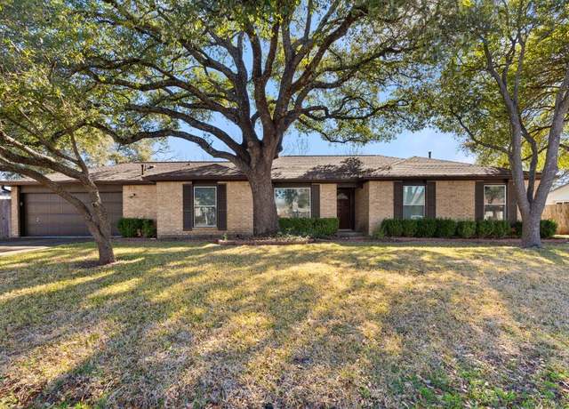 Property at 6803 Fence Line Dr, Austin, TX 78749, 3 beds, 2 baths