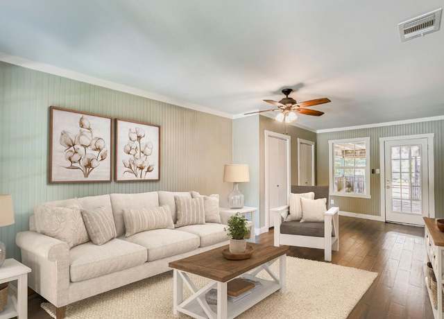 Property at 207 Old Thorndale Rd, Taylor, TX 76574, 3 beds, 2 baths