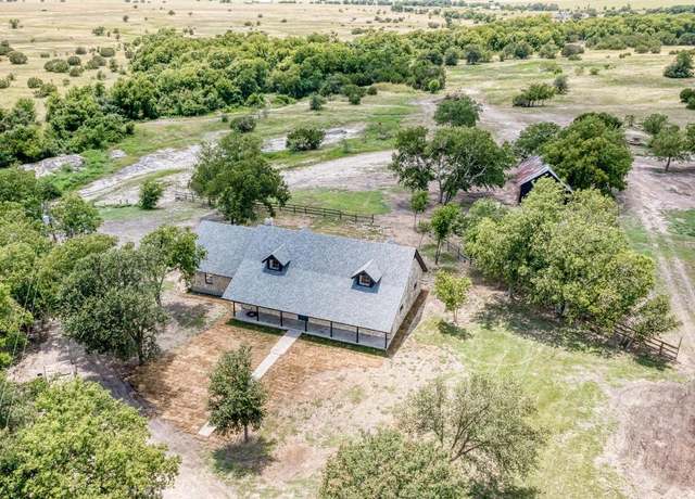 Property at 2365 Hackberry Rd, Salado, TX 76571, 5 beds, 3 baths