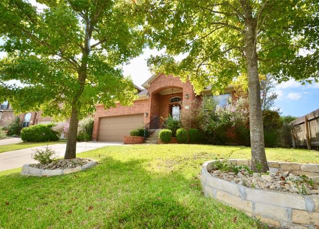 Property at 12609 Lee Park Ln, Austin, TX 78732, 4 beds, 3 baths