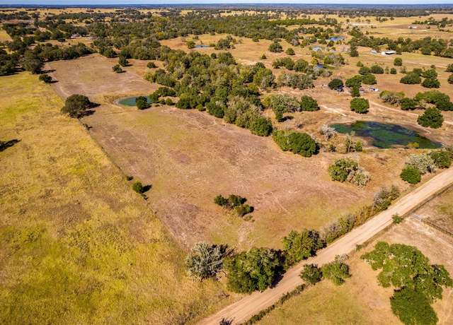 Property at 117 County Rd, Giddings, TX 77853