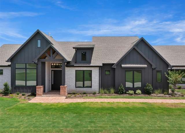 Property at 259 Hydrangea Dr, Smithville, TX 78957, 3 beds, 2.5 baths