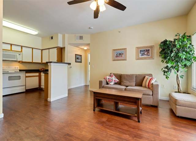 Property at 2320 Gracy Farms Ln #812, Austin, TX 78758, 1 bed, 1 bath