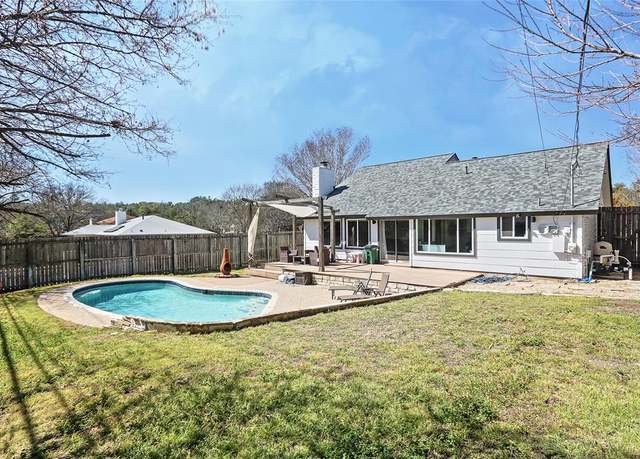 Property at 11501 Oak Knoll Dr, Austin, TX 78759, 3 beds, 2.5 baths
