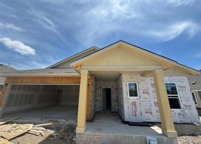 Property at 3725 Pin Oak Hls, Seguin, TX 78155, 3 beds, 2 baths