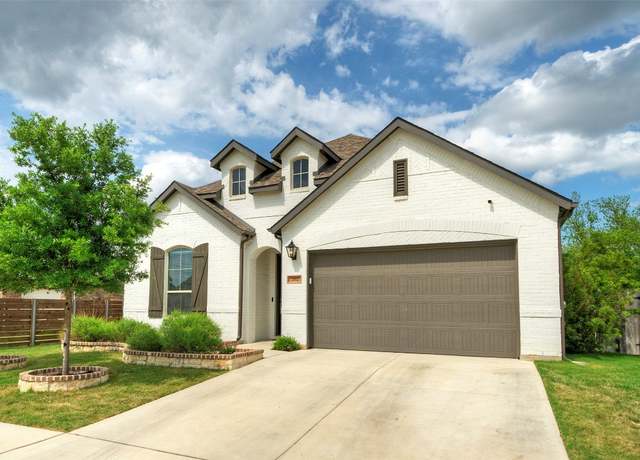 Property at 2012 Matlock Cir, Hutto, TX 78634, 4 beds, 2.5 baths