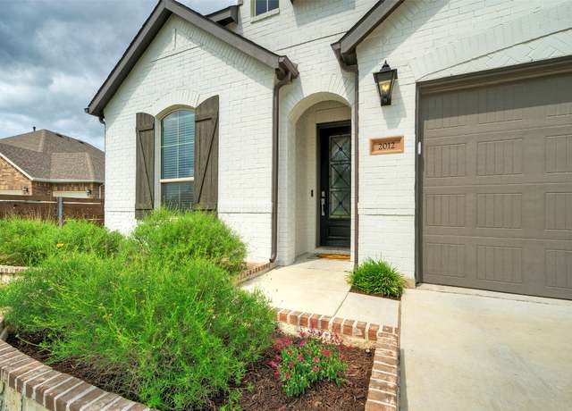 Property at 2012 Matlock Cir, Hutto, TX 78634, 4 beds, 2.5 baths