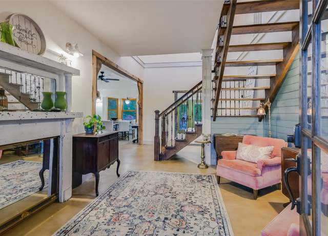 Property at 1100 Green Acres Dr, Wimberley, TX 78676, 4 beds, 4 baths