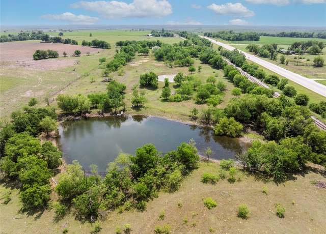 Property at 2901 S Main St, Taylor, TX 76574, 3 beds, 2 baths