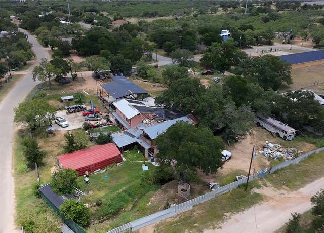 Property at 1503 Kingsoak Dr, Marble Falls, TX 78654
