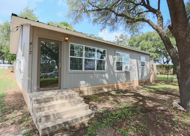 Property at 412 S 281 Hwy, Johnson City, TX 78636, 3 beds, 1 bath