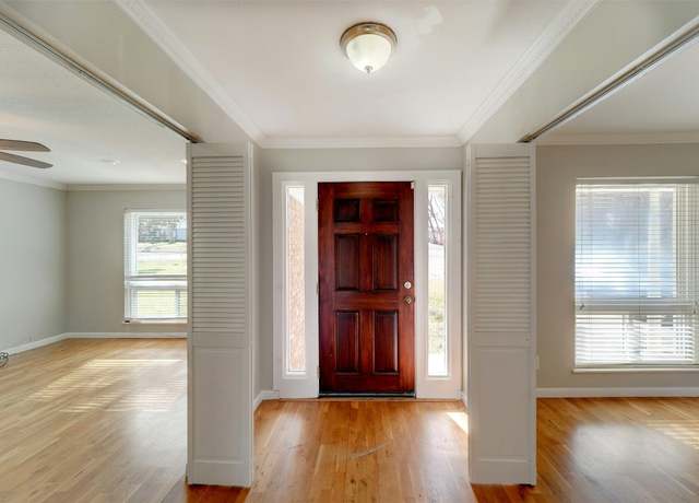 Property at 4020 Far West Blvd, Austin, TX 78731, 5 beds, 2 baths