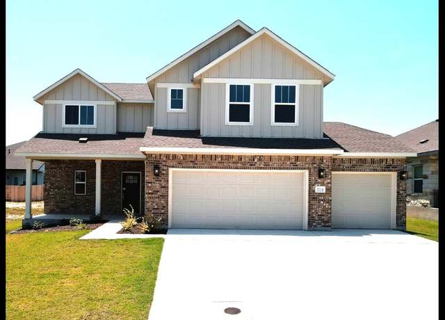 Property at 3704 Pin Oak Hls, Seguin, TX 78155, 4 beds, 2.5 baths