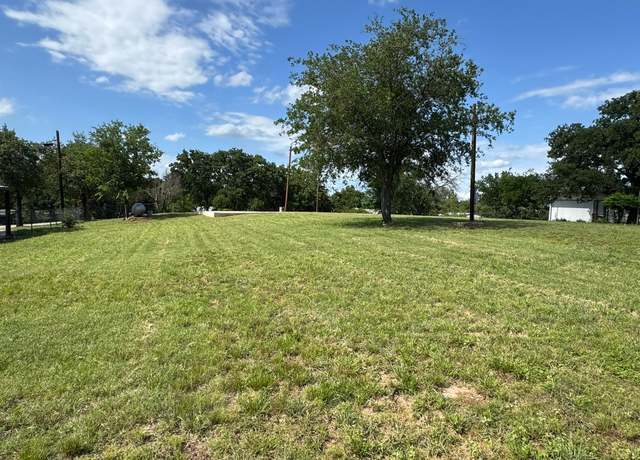Property at 670 Beaver St, Tow, TX 78672
