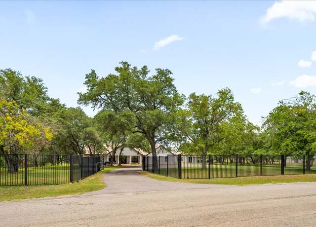 Property at 604 Oakwood Dr, Buda, TX 78610, 6 beds, 3.5 baths