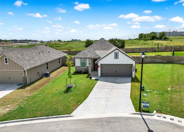 Property at 301 State Loop, Troy, TX 76579, 3 beds, 2 baths