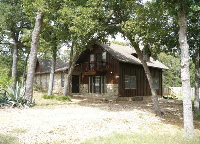 Property at 175 Shawnee Dr, Smithville, TX 78957, 5 beds, 3 baths