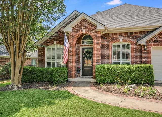 Property at 10807 Pinkney Ln, Austin, TX 78739, 4 beds, 2 baths