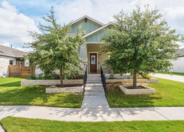 Property at 7912 Catbird Ln, Austin, TX 78744, 3 beds, 3 baths