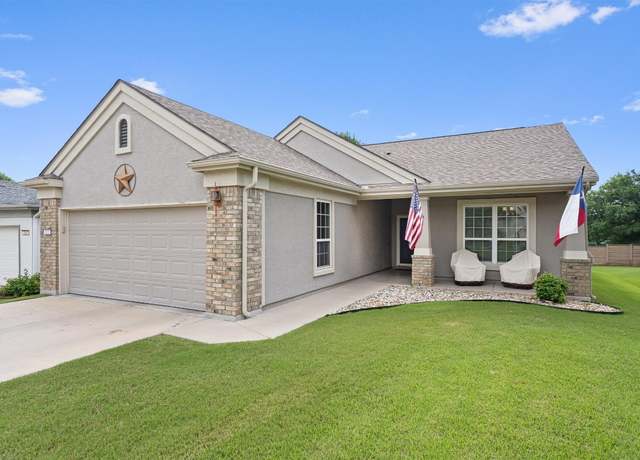Property at 122 Breckenridge St, Georgetown, TX 78633, 2 beds, 2 baths