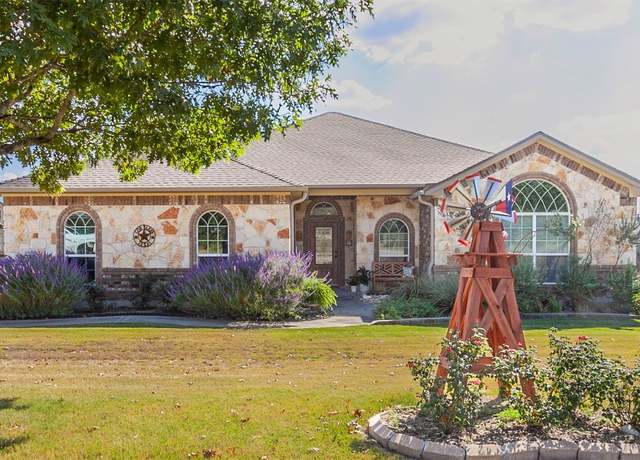 Property at 3631 W Amity Rd, Salado, TX 76571, 3 beds, 2 baths