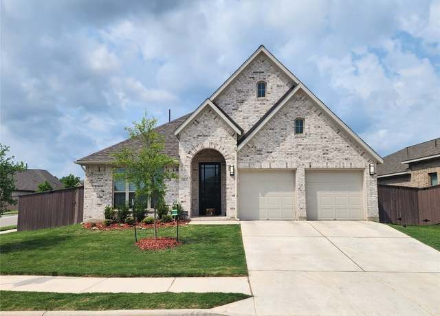 Property at 522 Jefferson Dr, Kyle, TX 78640, 4 beds, 3 baths