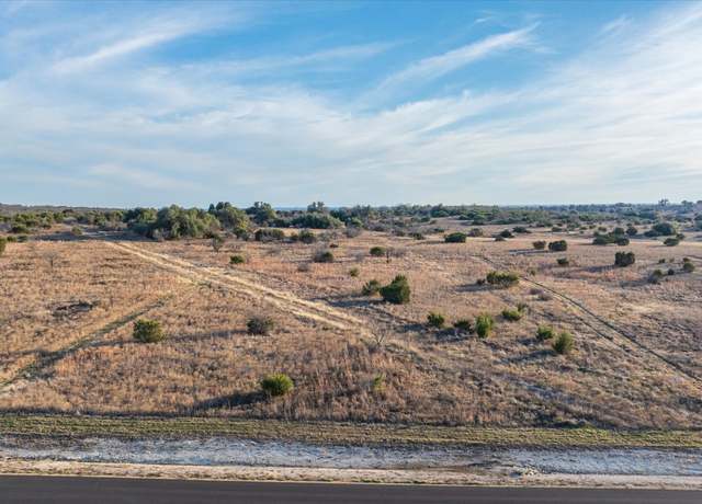 Property at 172 Gilmore Ct, Lipan, TX 76462