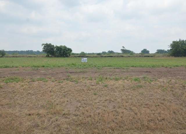 Property at Lot 12 Hydrangea Dr, Smithville, TX 78957