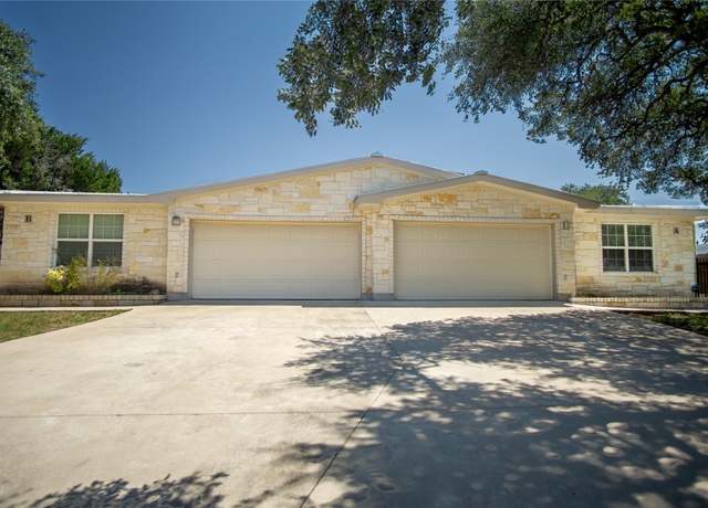 Property at 5705 Thunderbird St, Lago Vista, TX 78645, 6 beds, 4 baths