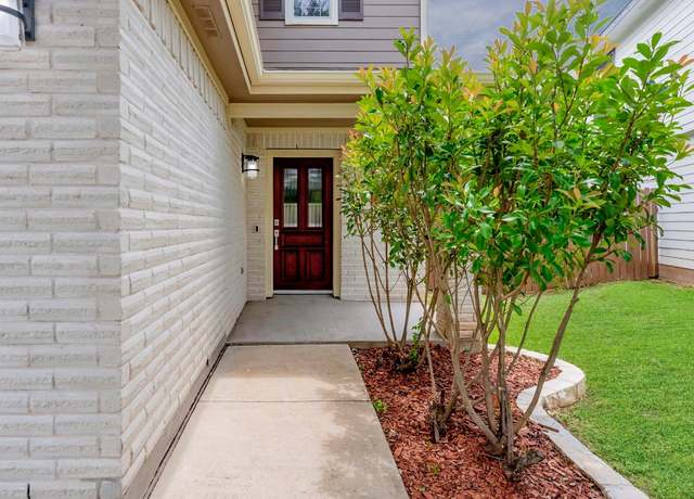 Property at 7229 Cayenne Ln, Austin, TX 78741, 3 beds, 2.5 baths
