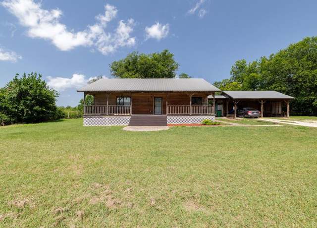 Property at 3106 S Main St, Taylor, TX 76574, 2 beds, 2 baths