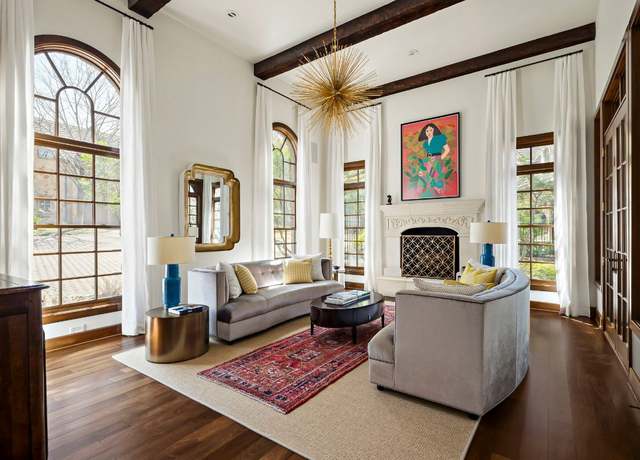 Property at 3003 W 35th St, Austin, TX 78703, 5 beds, 5.5 baths