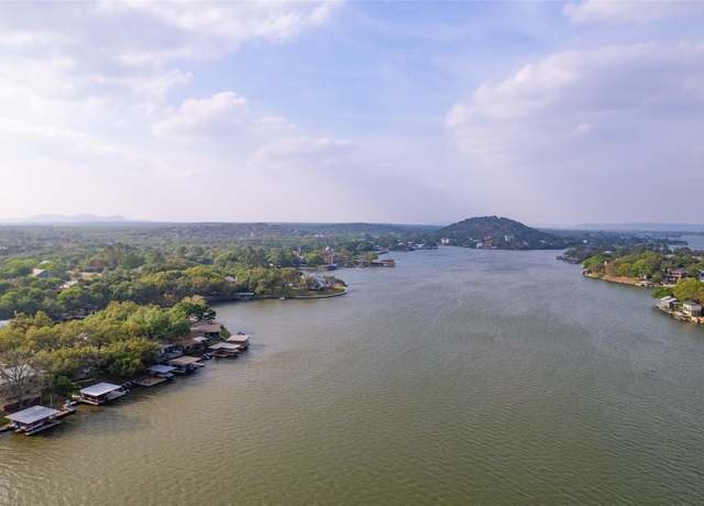 Property at 705 Sandy Mountain Dr, Llano, TX 78643, 3 beds, 3 baths
