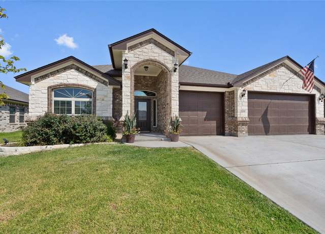 Property at 5204 La Terraza Ln, Killeen, TX 76549, 4 beds, 2.5 baths