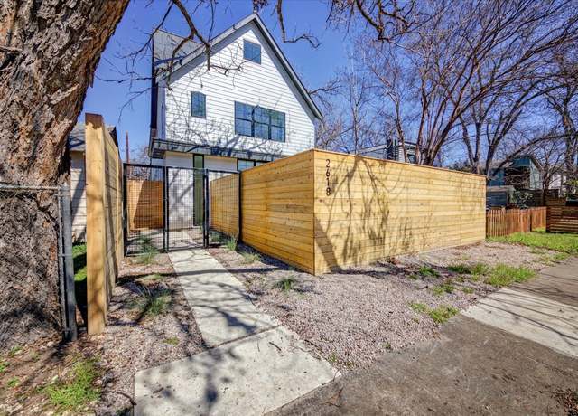 Property at 2618 E 4th St, Austin, TX 78702, 4 beds, 3.5 baths