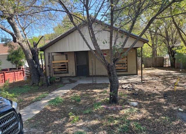 Property at 7303 Carver Ave, Austin, TX 78752, 2 beds, 1 bath