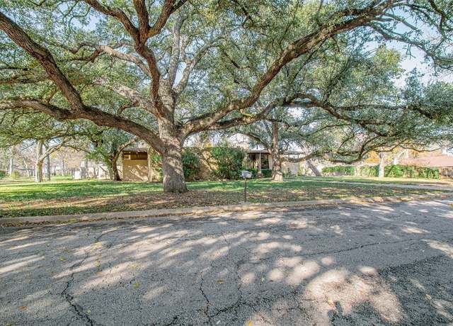 Property at 104 Blackfoot Dr, Temple, TX 76504, 3 beds, 2 baths