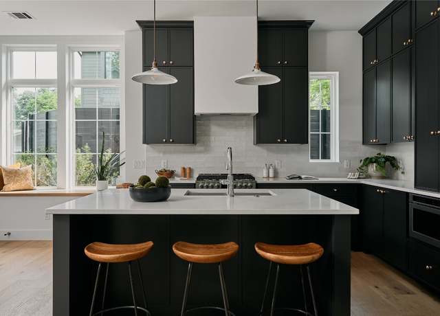 Property at 113 Nelray Blvd #2, Austin, TX 78751, 3 beds, 2.5 baths