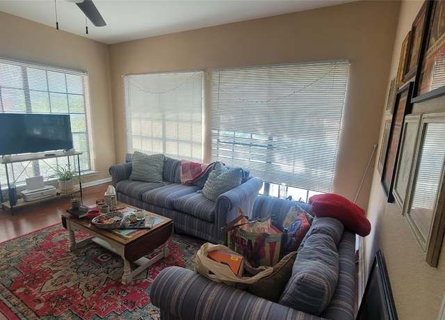 Property at 712 W 21st St #202, Austin, TX 78705, 2 beds, 2 baths