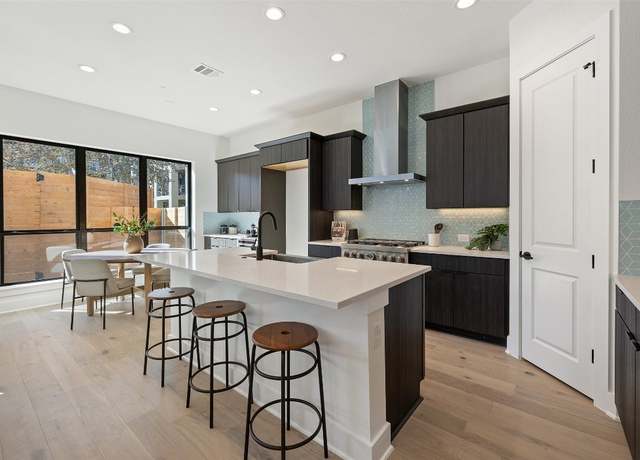 Property at 2707 Dulce Ln #15, Austin, TX 78704, 3 beds, 2.5 baths
