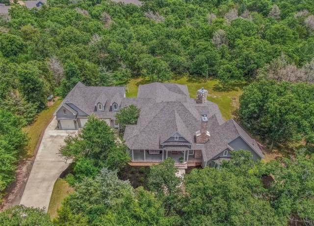 Property at 3700 Kaliska Ct, College Station, TX 77845, 4 beds, 4 baths