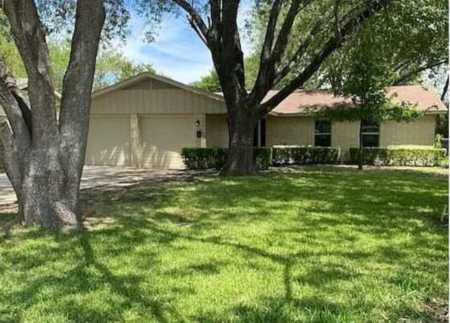 Property at 2109 S 11th St, Temple, TX 76504, 3 beds, 2 baths